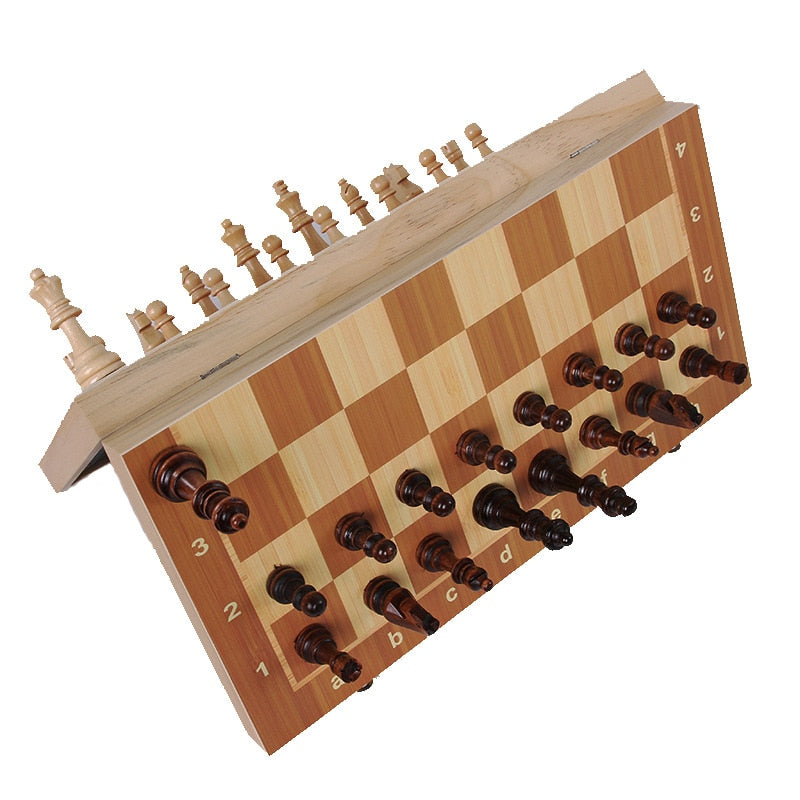 Hot High Qulity 39cm X 39cm Classic Wooden Chess Set Board Game Foldable Magnetic Folding Board Packaging Wooden Chess