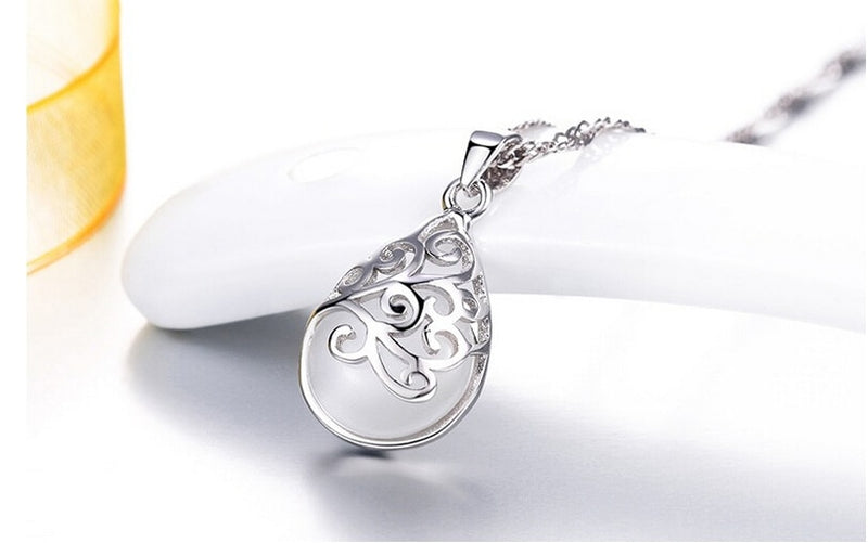 Fashion Silver Plated Pendant Pink And White Moonstone Stone Opal Pendant Hollow Design Goth